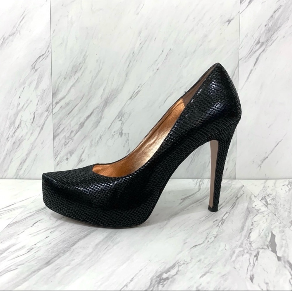 BCBG. Heals . Black Leather. Reposhing. Used only for a photo shoot.